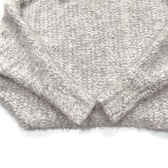 Urban Outfitters Ecote Fuzzy Eyelash Knit Cropped Sweater Boho Gray & White XS - Picture 6 of 10